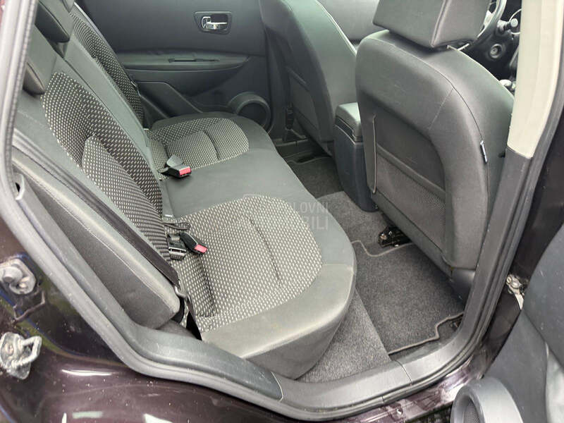 Nissan Qashqai P A N O R A M A