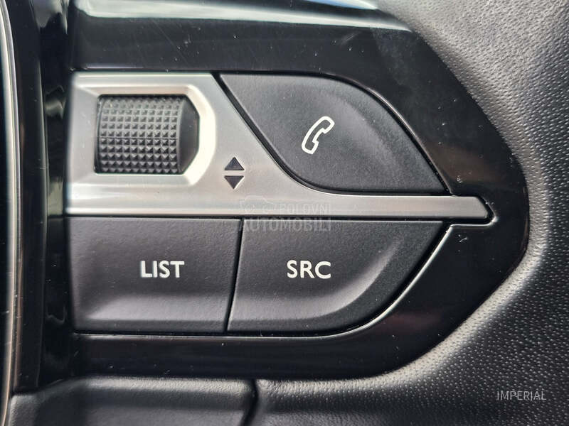 Peugeot 2008 1.2 B