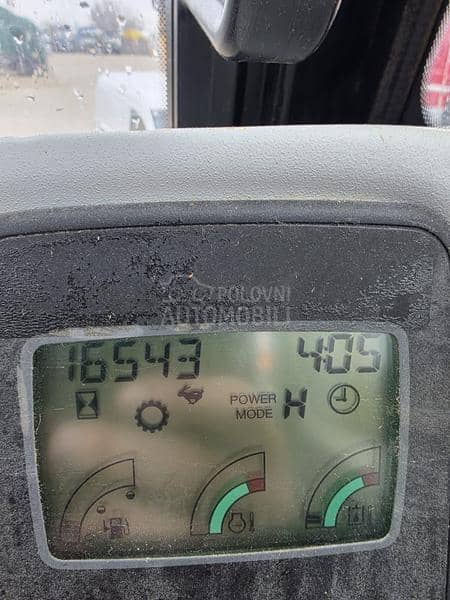 JCB JS 145W bager točkaš