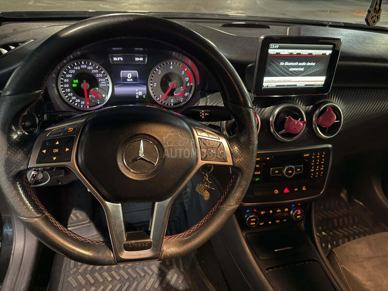 Mercedes Benz A 220 