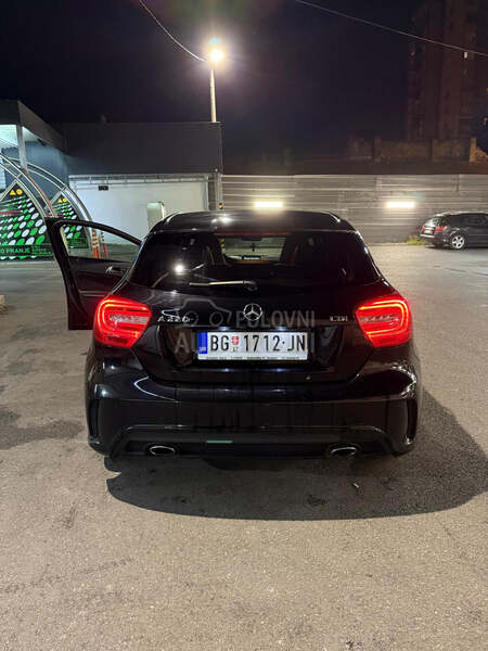Mercedes Benz A 220 