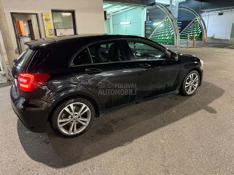 Mercedes Benz A 220 