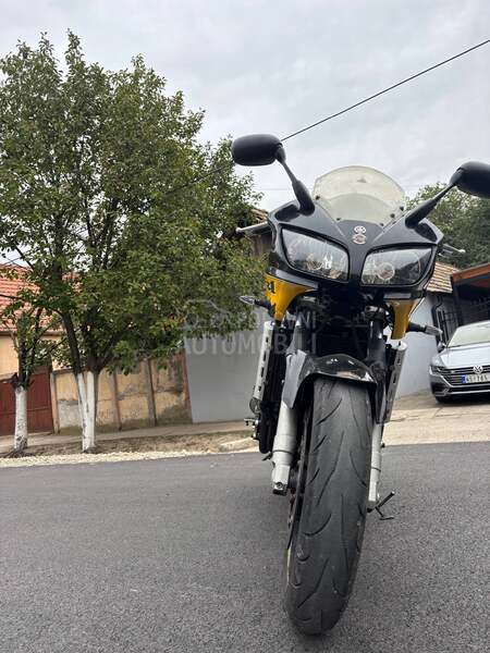 Yamaha FZS 1000 FAZER