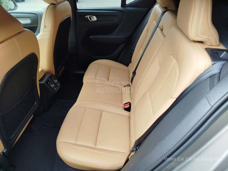 Volvo XC40 T3 MOMENTUM PRO A/T