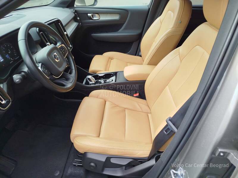 Volvo XC40 T3 MOMENTUM PRO A/T