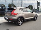 Volvo XC40 T3 MOMENTUM PRO A/T