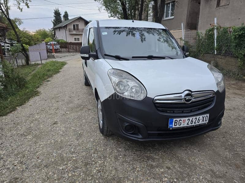 Opel Combo 1.4 TJet Metan