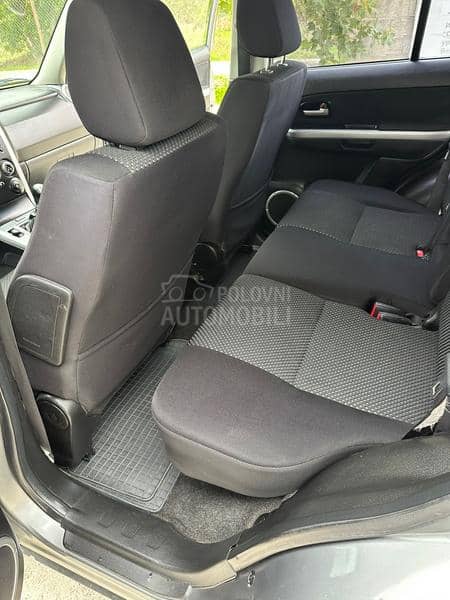 Suzuki Grand Vitara  Suzuki Grand Vitara