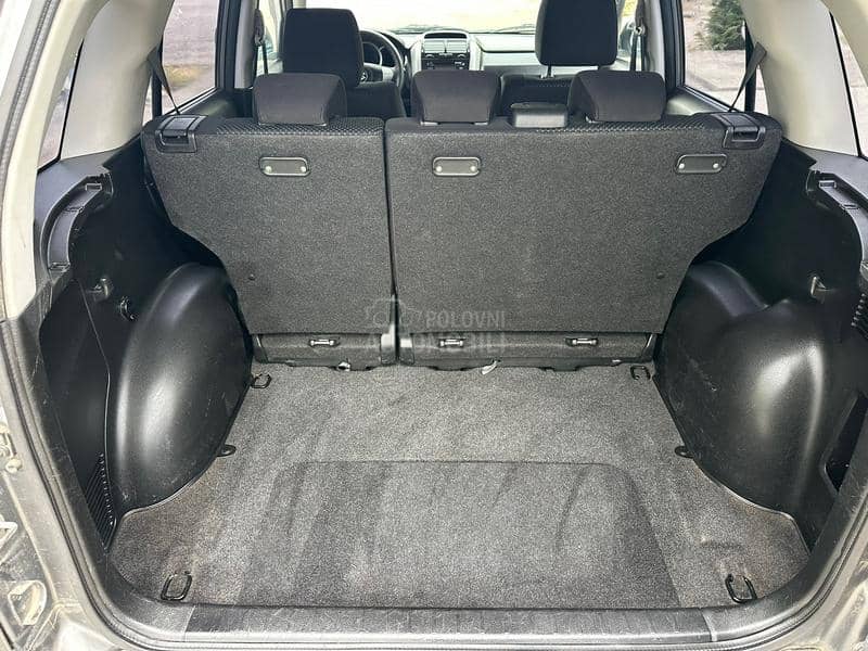 Suzuki Grand Vitara  Suzuki Grand Vitara