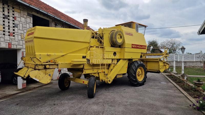 New Holland 8040