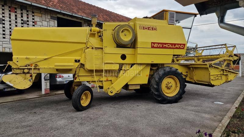 New Holland 8040