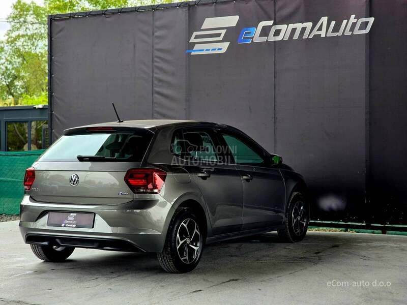Volkswagen Polo 1.0 COMFORTLINE