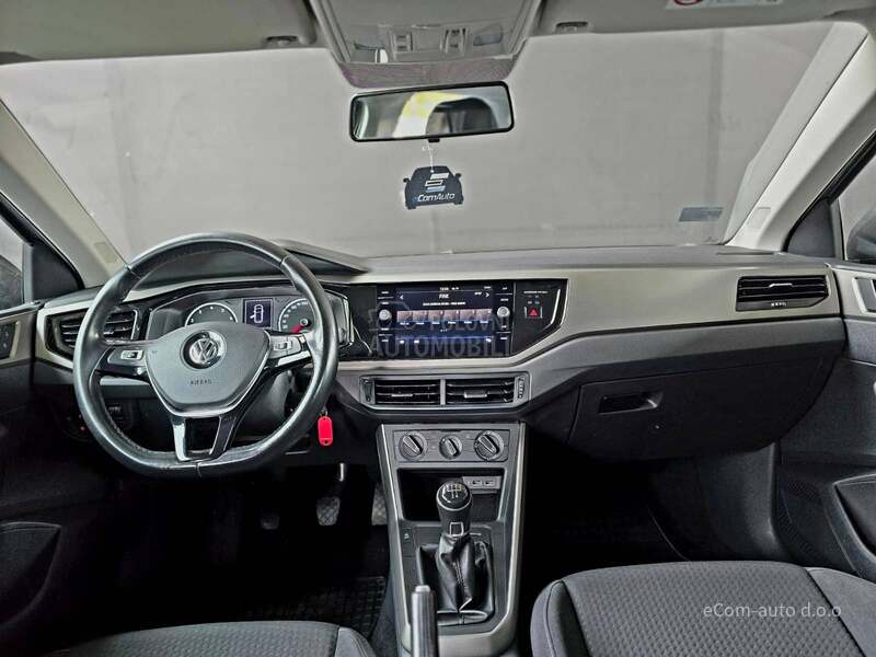 Volkswagen Polo 1.0 COMFORTLINE