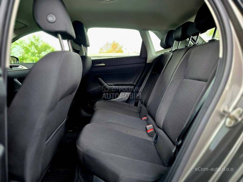 Volkswagen Polo 1.0 COMFORTLINE