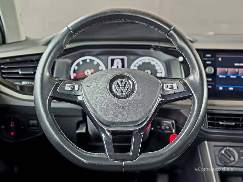 Volkswagen Polo 1.0 COMFORTLINE