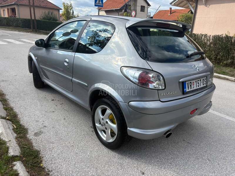 Peugeot 206 14 i. 8v