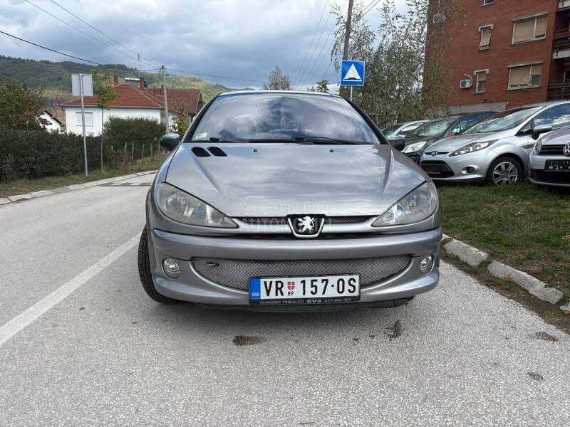 Peugeot 206 14 i. 8v