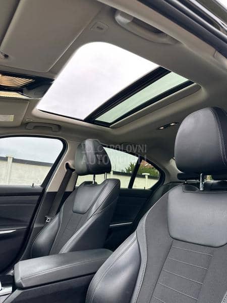 BMW 320d Virt/Pano/ V.Ser