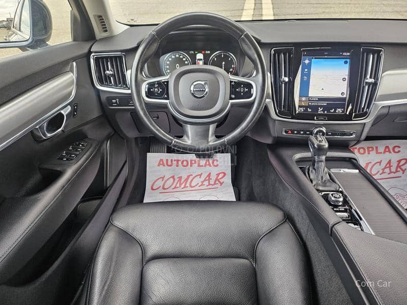 Volvo V90 2.0 D4 sport 190 k s Volvo V90 2.0 D4 sport 190 k s
