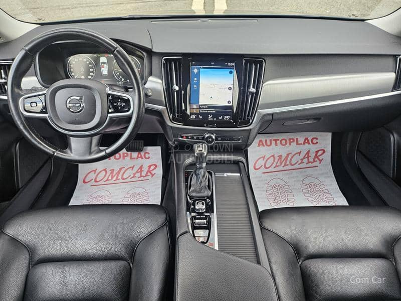 Volvo V90 2.0 D4 sport 190 k s Volvo V90 2.0 D4 sport 190 k s