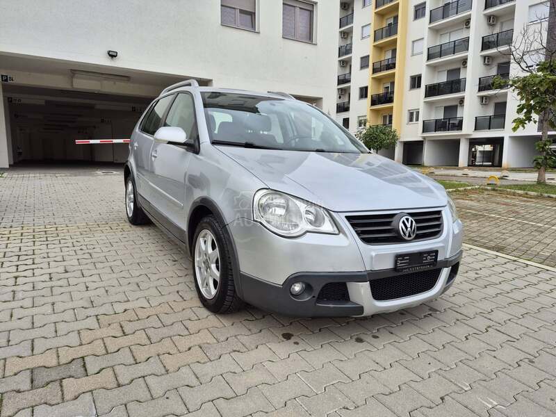 Volkswagen Polo 1.6 8V CROSS CH