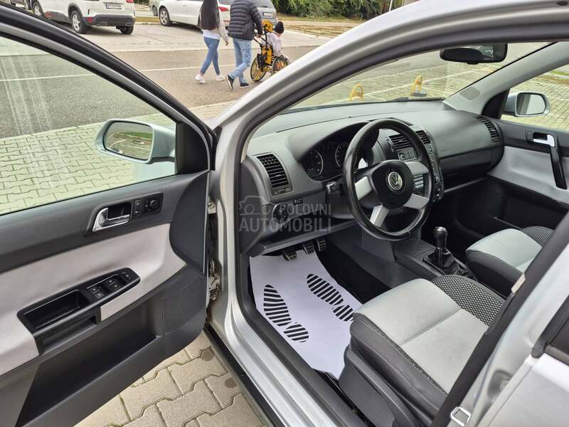 Volkswagen Polo 1.6 8V CROSS CH
