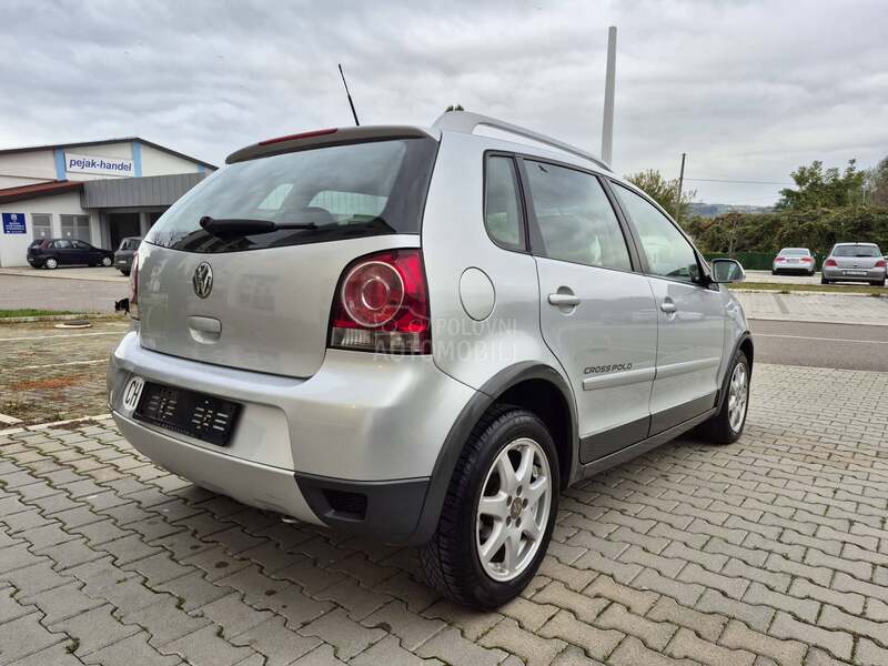 Volkswagen Polo 1.6 8V CROSS CH