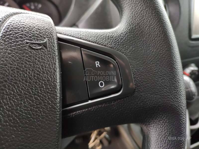 Renault Master 2.3 DCI MAXI 370cm