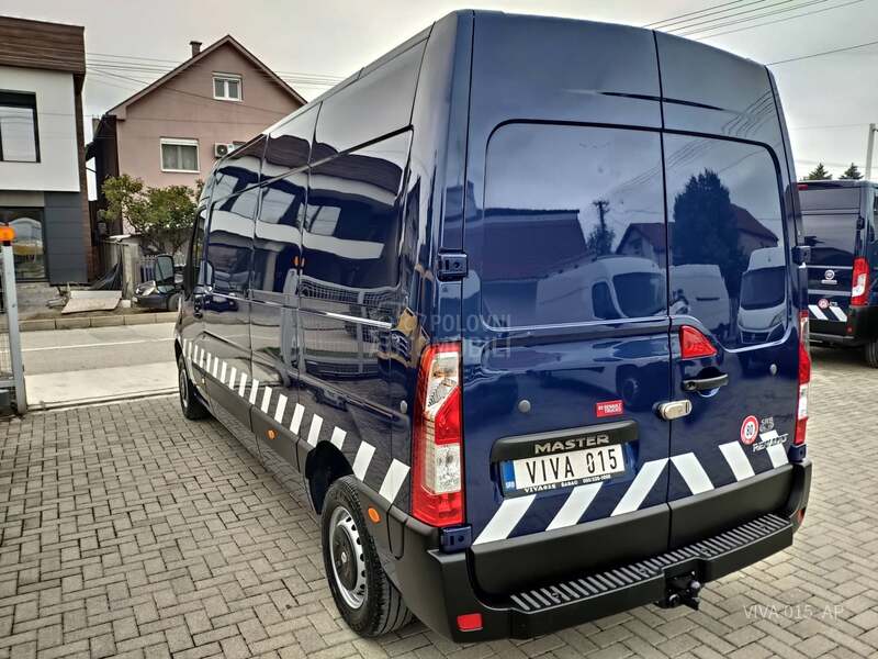 Renault Master 2.3 DCI MAXI 370cm