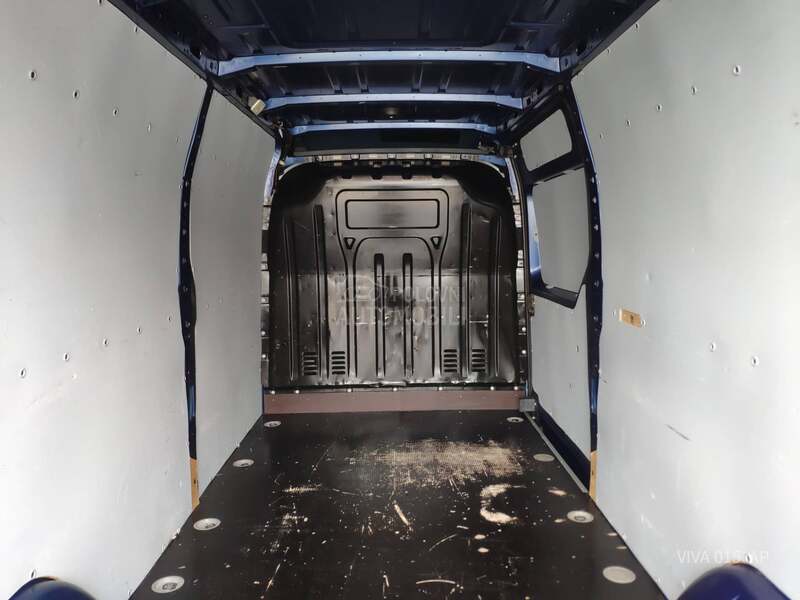 Renault Master 2.3 DCI MAXI 370cm