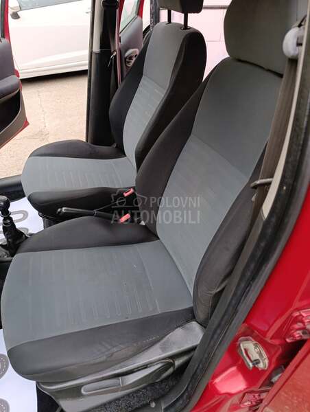 Fiat Punto 1.2 ben 5 v r a t a
