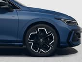 Volkswagen Golf 8 2.0 TDI R-LINE DSG