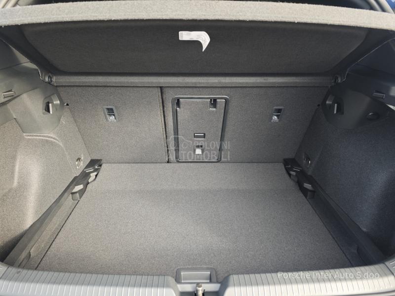 Volkswagen Golf 8 2.0 TDI R-LINE DSG