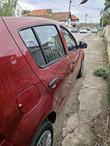 Dacia Sandero 1.4 i