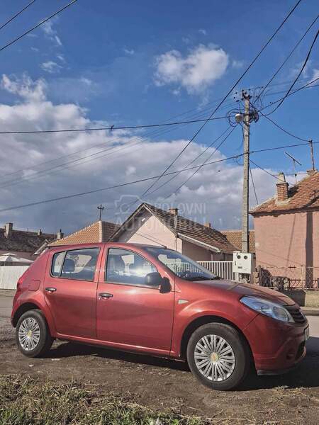 Dacia Sandero 1.4 i