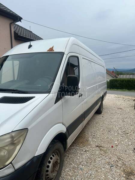 Mercedes Benz Sprinter 515