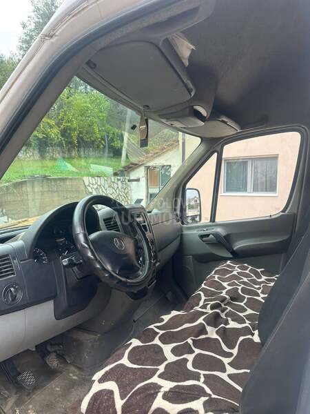 Mercedes Benz Sprinter 515