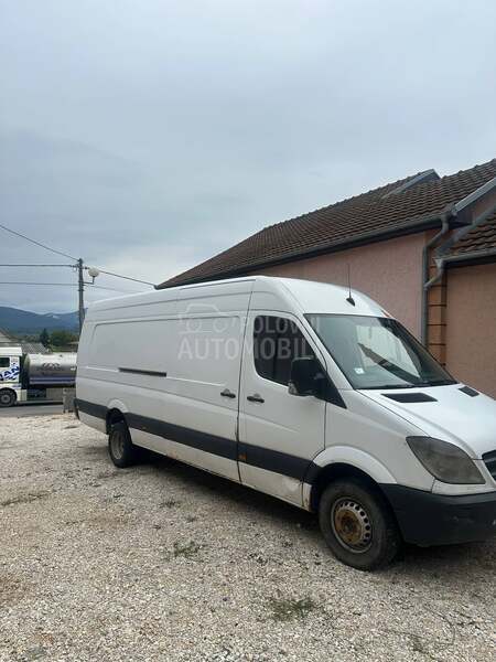 Mercedes Benz Sprinter 515