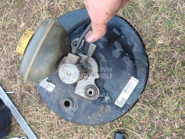 vakum aparat  servo bubanj za Audi A6