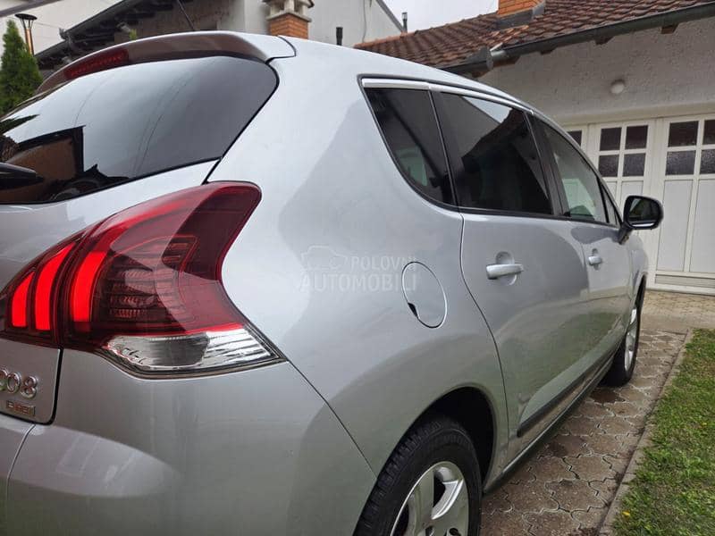 Peugeot 3008 1.6 Hdi/Nav/Aut Nov Peugeot 3008 1.6 Hdi/Nav/Aut Nov