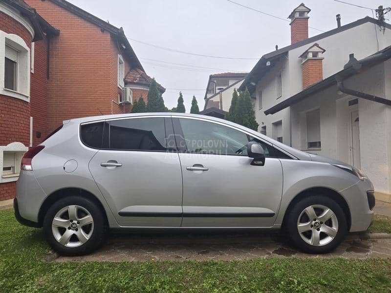 Peugeot 3008 1.6 Hdi/Nav/Aut Nov Peugeot 3008 1.6 Hdi/Nav/Aut Nov