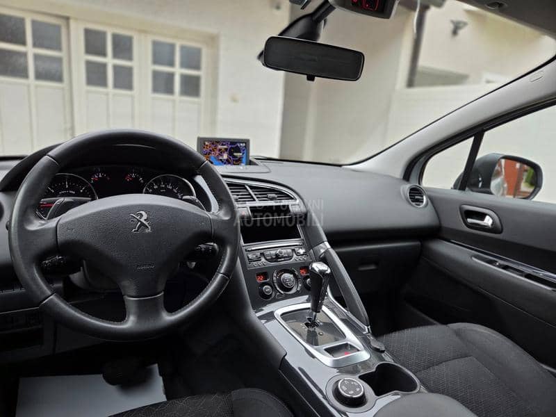 Peugeot 3008 1.6 Hdi/Nav/Aut Nov Peugeot 3008 1.6 Hdi/Nav/Aut Nov