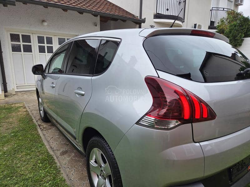 Peugeot 3008 1.6 Hdi/Nav/Aut Nov Peugeot 3008 1.6 Hdi/Nav/Aut Nov