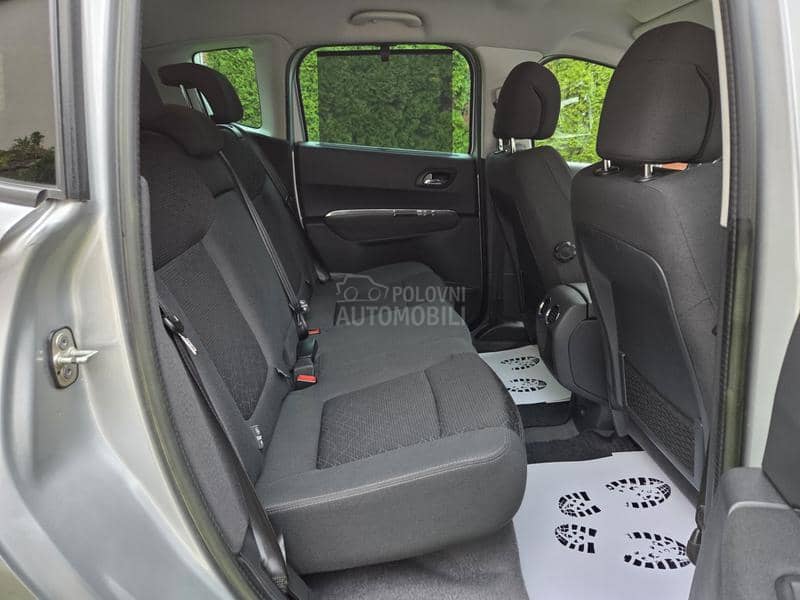 Peugeot 3008 1.6 Hdi/Nav/Aut Nov Peugeot 3008 1.6 Hdi/Nav/Aut Nov