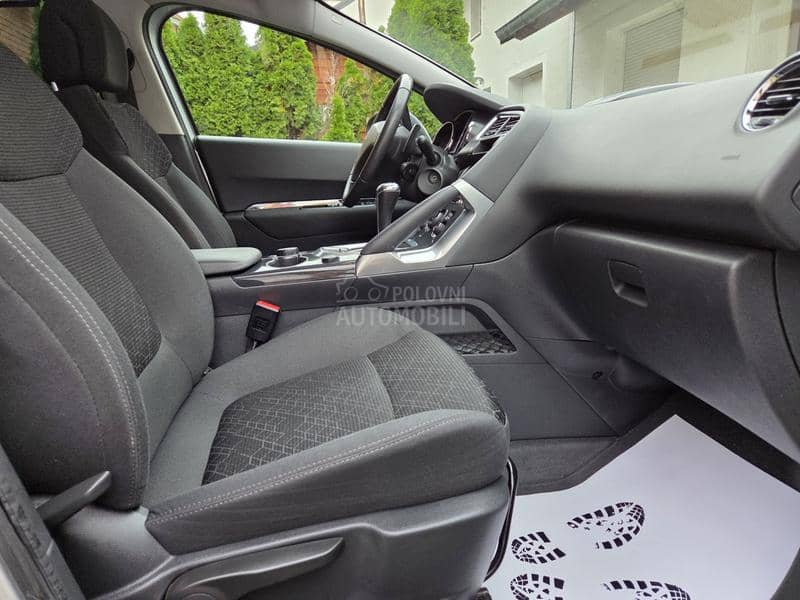 Peugeot 3008 1.6 Hdi/Nav/Aut Nov Peugeot 3008 1.6 Hdi/Nav/Aut Nov