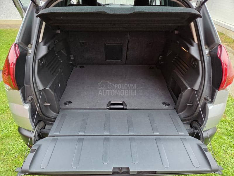 Peugeot 3008 1.6 Hdi/Nav/Aut Nov Peugeot 3008 1.6 Hdi/Nav/Aut Nov