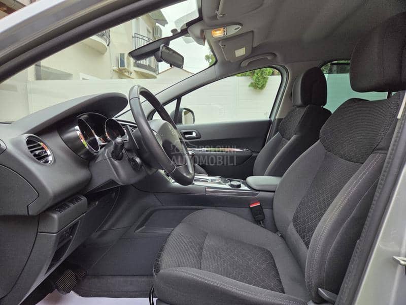 Peugeot 3008 1.6 Hdi/Nav/Aut Nov Peugeot 3008 1.6 Hdi/Nav/Aut Nov