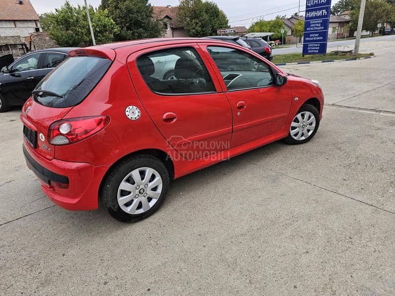 Peugeot 206 plus 1.4