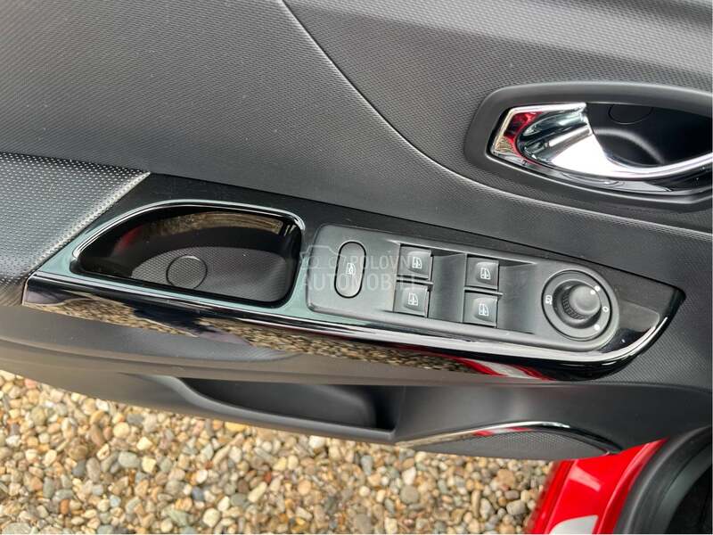 Renault Captur 1.2 Helly Hansen Aut