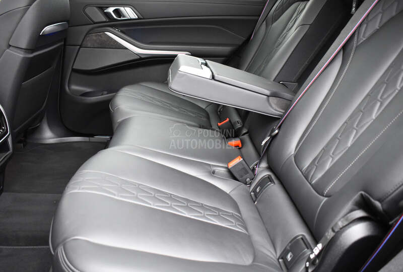 BMW X7 40d xDrive M paket